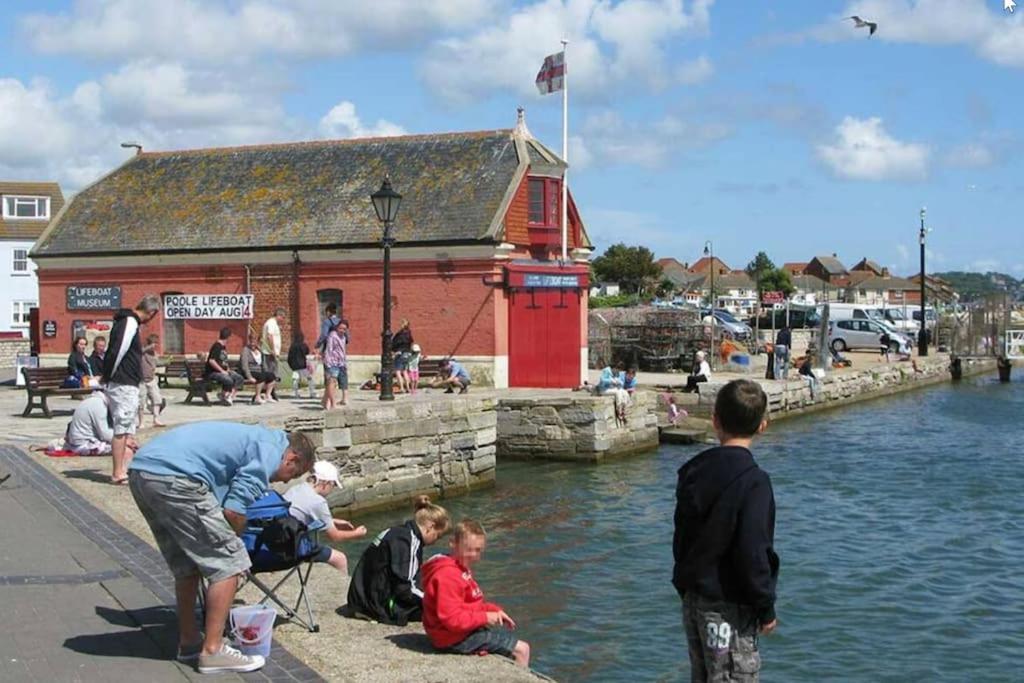 Villa Fisherman'S Terrace à Poole Extérieur photo