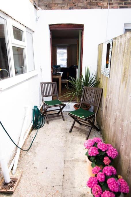 Villa Fisherman'S Terrace à Poole Extérieur photo